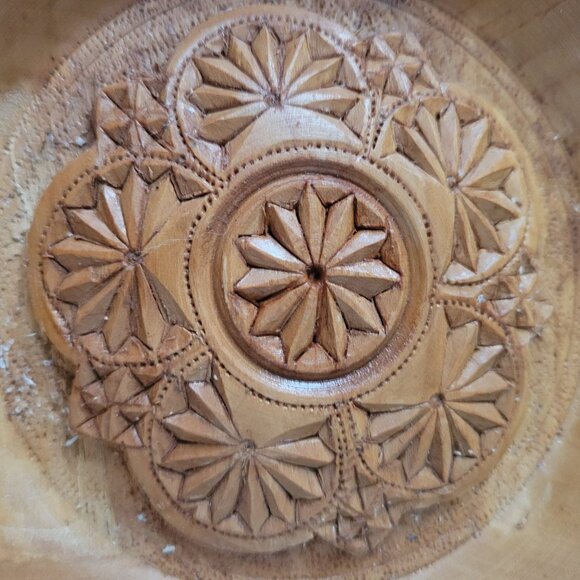 Hand-Carved Wooden Bowl Floral Snowflake Design 8-Inch Diameter Rustic Natural - Picture 4 of 5